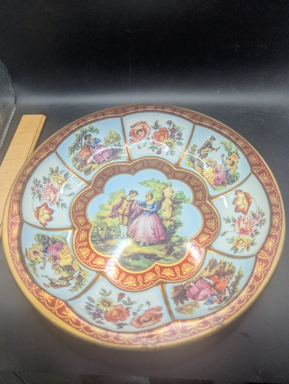 Vintage 1971 Daher Ware England Tin Tray Bowl Floral Courting Couple Floral 10"